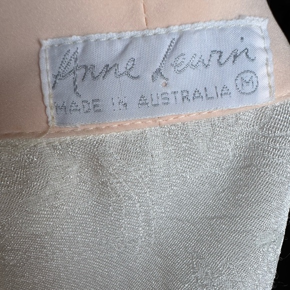 Anne Lewin Vintage White and Peach Lace Trim Robe Size Medium made in Australia - Picture 2 of 6